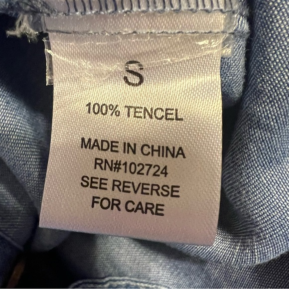 Hester & Orchard Tencel Chambray Button Up Split Neck Fringe Hem Shirt Sz S - Picture 7 of 11